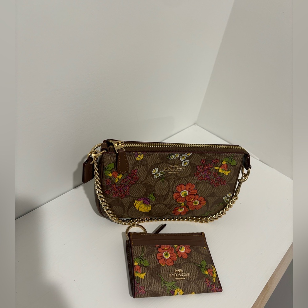 Excellent condition!!! Bag & wallet!!!